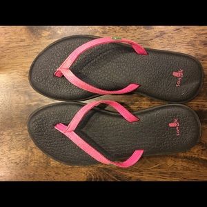 Sanuk Pink Flip Flops